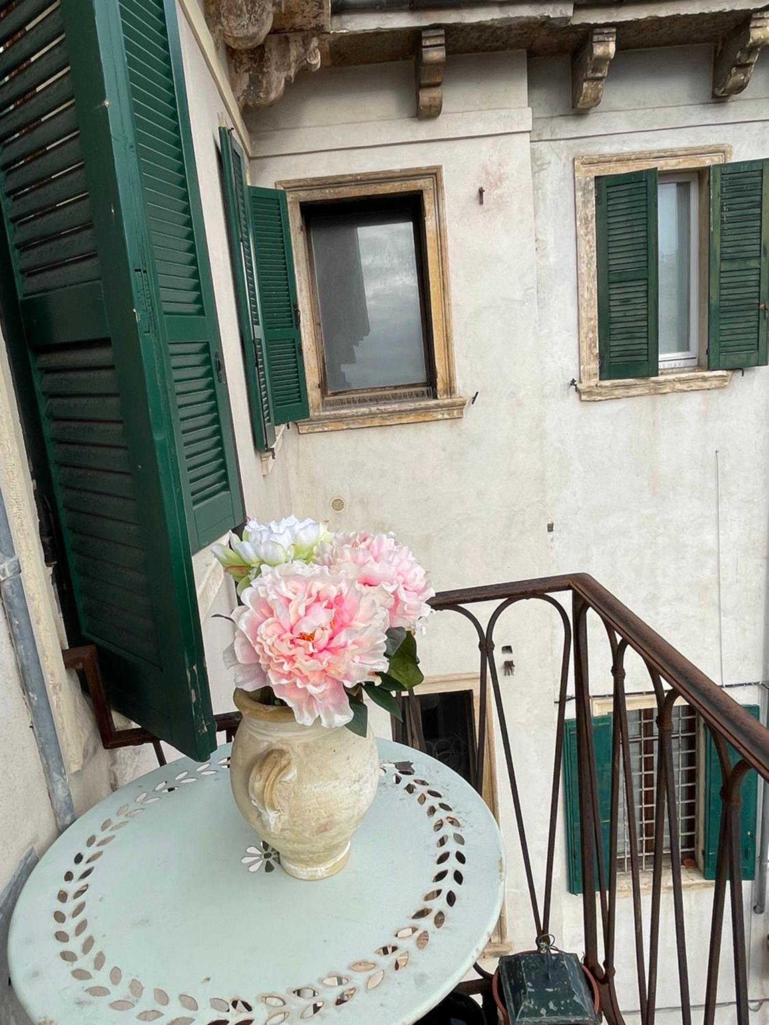 Enchanting Verona Exterior photo